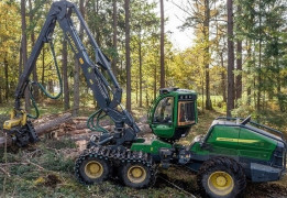 Naujos kartos JOHN DEERE medkirtė – 1470H.